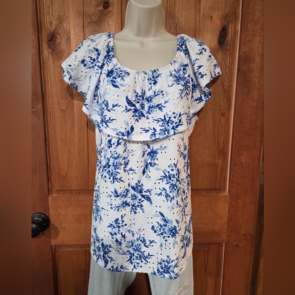 Lily Morgan Blue Floral‎ Eyelet Lace Blouse